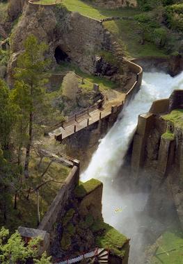 Cachoeira perto/em de Andorra?