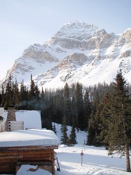 Back of the Skoki Lodge