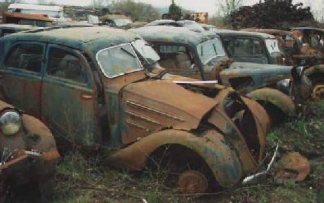 Peugeot 402 Did you ever think to find such a beauty in a junkyard in the 